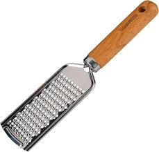 Râpe Parmesan Fackelmann : L'outil indispensable pour les amateurs de fromage