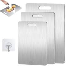 Planche à Découper en Titane Yamato : L'Essentiel de Votre Cuisine