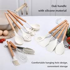 Ustensiles de Cuisine Beige en Silicone avec Poignées Résistants