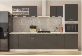 Cuisine Complète : Colonne de Travail Inclus pour des Repas Parfaits